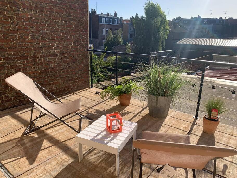 Appartement Centre Ville Avec Terrasse Lille Luaran gambar